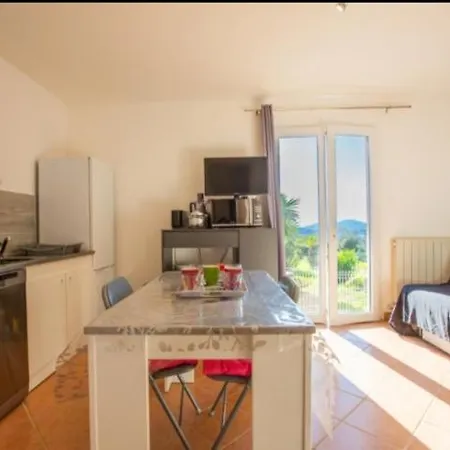 Calme Et à Proximité D'ajaccio