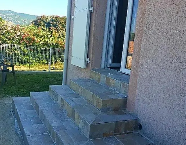 Calme Et Agreable A Proximite D'ajaccio Tatil Evi Canale Cabanes