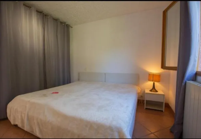 Calme Et Agreable A Proximite D'ajaccio Tatil Evi *